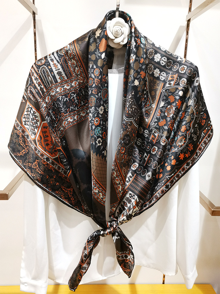 110CM Silk Scarf Luxury Brands - Travel Accessories Luxury Brands recension och pris