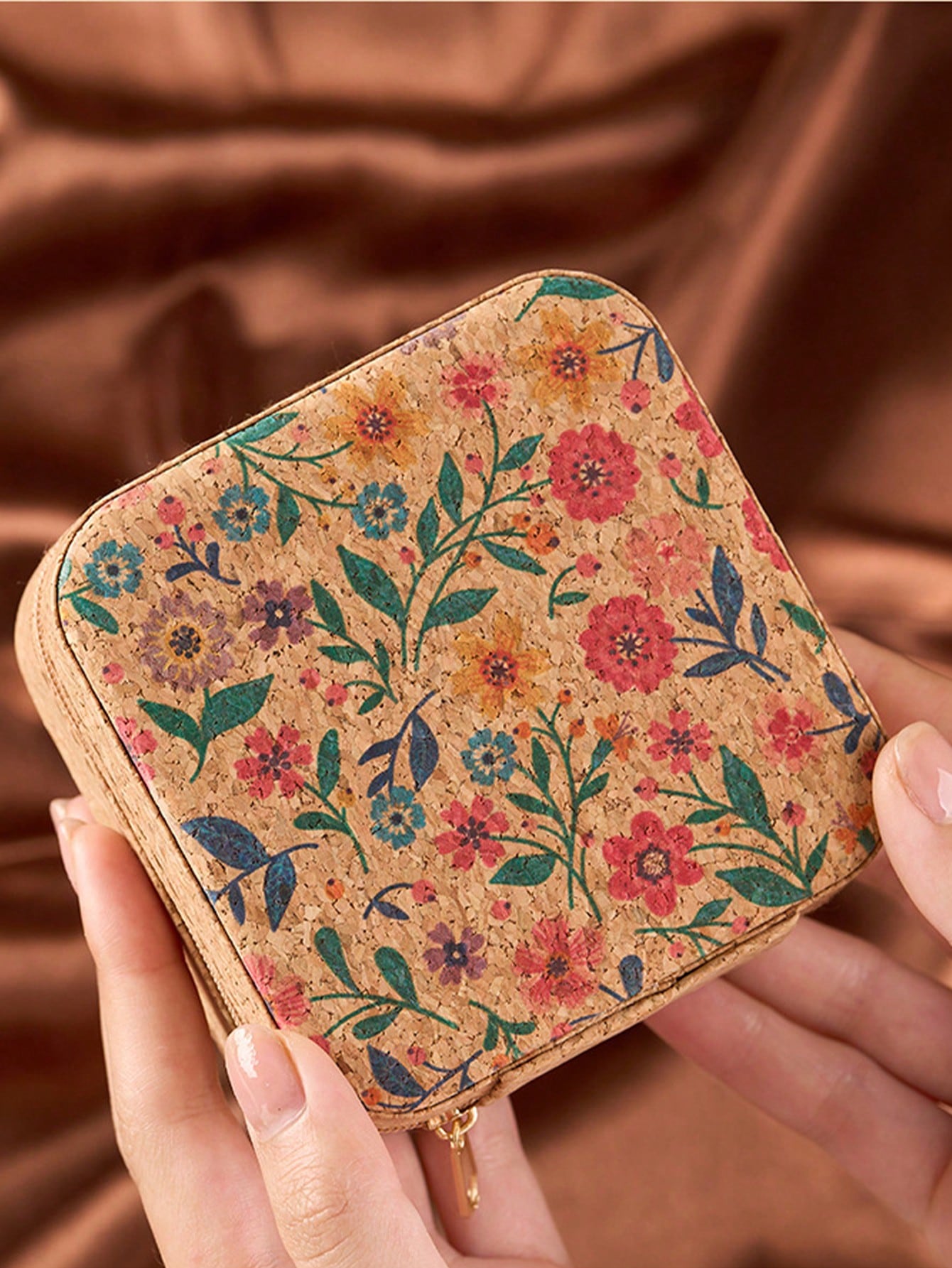 Square Vintage Bohemian Patter - Travel Accessories Jewelry recension och pris