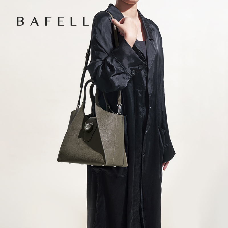 BAFELLI 2026 WOMEN'S HANDBAG T - Travel Accessories Luxury Brands recension och pris