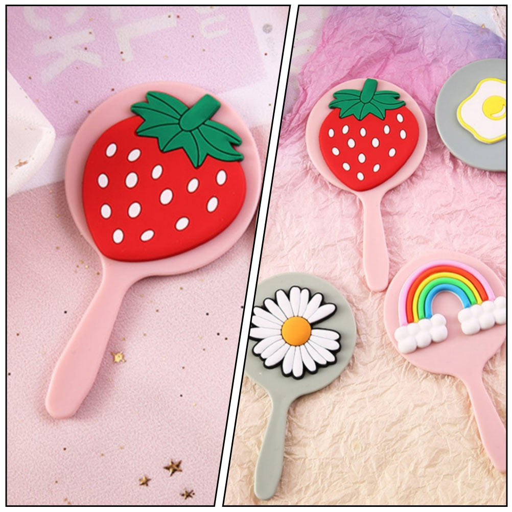 Handheld Strawberry Makeup Mir - Travel Accessories Needed recension och pris