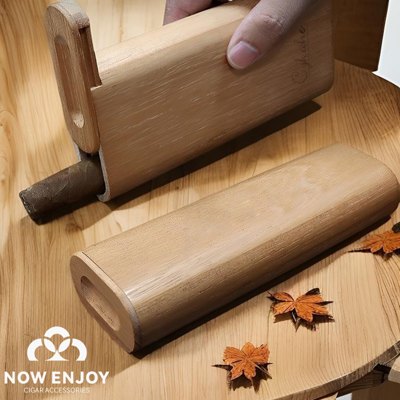 Portable Cigar Case Natural Ce - Travel Accessories Us recension och pris